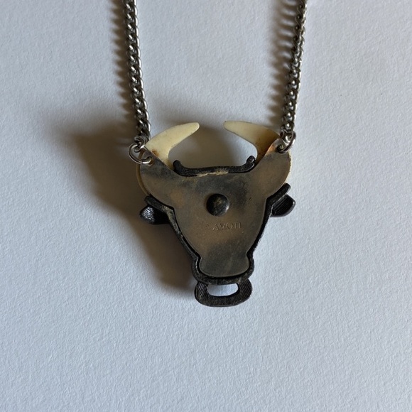 Vintage 1978 Avon Bull Taurus Necklace - Picture 6 of 7